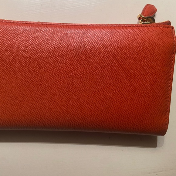 Prada large leather wallet - Picture 10 of 10